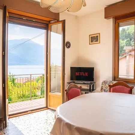 View Jasmin's Family House Апартаменты